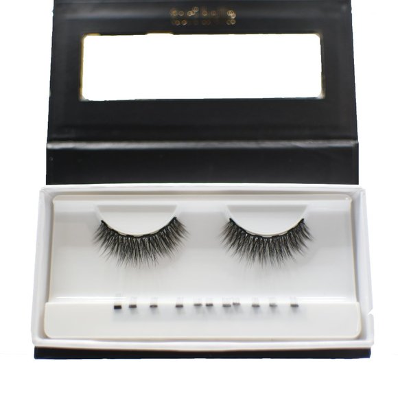NEW!!!!! 9 to 5 Magnetude Magnetic Lashes - Picture 1 of 6